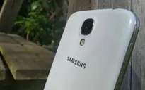 Sản xuất Galaxy S4 tốn kém hơn iPhone 5