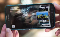Điểm danh những smartphone chống nước đáng nể
