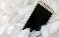 Giữ ấm điện thoại trong mùa đông