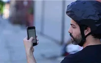 Mũ bảo hiểm đọc khả năng người lái xe