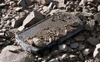 Smartphone màn hình kính sapphire ra mắt