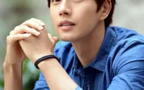 Park Hae Jin nhận giấy khen của Chính phủ