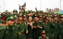 “Chúng tôi là chiến sĩ” trở lại Điện Biên nhân 60 năm chiến thắng Điện Biên Phủ