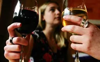 6 loại nước uống làm giảm chức năng đàn ông