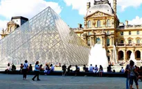 Thu giữ 3.600 vé giả vào bảo tàng Louvre