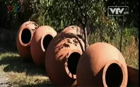 Tới Gruzia làm rượu vang bằng bình đất
