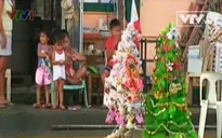 Người dân “vùng đất chết" Tacloban chuẩn bị cho Giáng sinh
