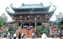 Tục lễ chùa đầu năm