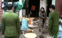 Hà Nội: Phát hiện cơ sở sản xuất mứt sen bẩn