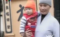 Ngôi chùa nuôi dưỡng trẻ mồ côi...