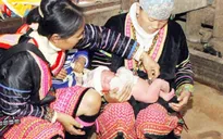 Chính sách mới cho cô đỡ thôn bản