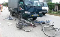 Đi ôn thi, học sinh bị xe tải đâm chết