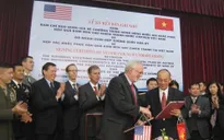 Việt Nam - Hoa Kỳ ký kết hợp tác khắc phục hậu quả bom mìn