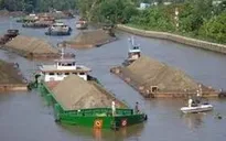 Hà Nội: Phương tiện thủy nội địa thô sơ chỉ được hoạt động ban ngày