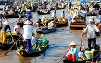 Sôi động chợ nổi Cái Răng ngày cận Tết