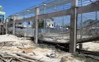 Sập công trình xây dựng chợ Mũi Né, 2 người bị thương