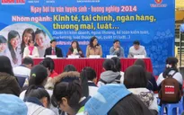 Hàng nghìn học sinh tham gia ngày hội tư vấn tuyển sinh hướng nghiệp 2014