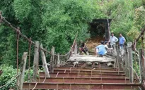 Thủ tướng yêu cầu ngừng khai thác các cầu treo xuống cấp