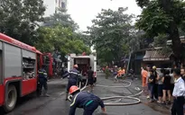 Hà Nội: Cháy lớn trên phố Phủ Doãn