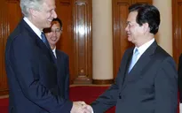 Thủ tướng Nguyễn Tấn Dũng tiếp cựu Thủ tướng Pháp