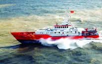 Sóng lớn làm chìm ca nô, 9 người mất tích