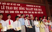 130 sinh viên, học viên sau Đại học nhận học bổng Vallet