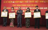 Chủ tịch Quốc hội thăm Bệnh viện Bạch Mai