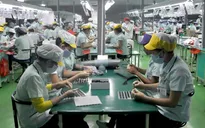 Đề xuất tăng lương tối thiểu: Doanh nghiệp sợ, người lao động thờ ơ