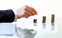 Các quỹ đầu tư đang đổ tiền vào cổ phiếu Việt Nam