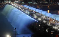 Đài phun nước cầu vồng tuyệt đẹp ở Seoul