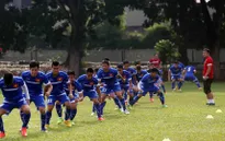 ĐT Việt Nam "mài vũ khí" ngay bên đường cao tốc