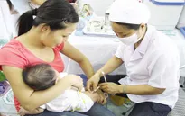 2.306 trẻ tại Phú Yên được tiêm miễn phí vaccine sởi – rubella