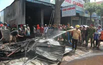 Đăk Lăk: Cháy lớn thiêu rụi xưởng cơ khí trong khu dân cư