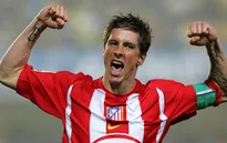 Torres chính thức trở về Atletico Madrid