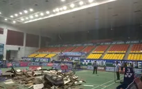 Sập trần nhà thi đấu giải cầu lông Việt Nam mở rộng