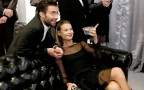 Adam Levine khiến vợ hài lòng
