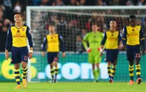 Thảm họa phòng ngự, Arsenal thua ngược Swansea