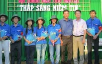 Tuyên dương mô hình, đội hình Thanh niên tình nguyện “Thắp sáng niềm tin”