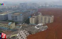Lở đất kinh hoàng ở Trung Quốc, hàng chục ngôi nhà bị chôn vùi