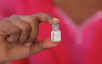 Thử nghiệm thành công vaccine phòng dịch tả trên người