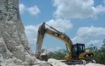 Phá kim tự tháp làm đường: Một cuộc hủy diệt văn hóa