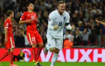 Juan Mata và Xavi đồng loạt lên tiếng bênh vực Rooney
