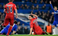 PSG đi tiếp kỳ diệu, HLV Laurent Blanc "cảm ơn" thẻ đỏ vô duyên của Ibrahimovic