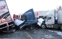 Tai nạn kinh hoàng ở Canada: 50 phương tiện đâm nhau