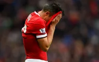 HLV Van Gaal tước quyền sút phạt đền của Van Persie