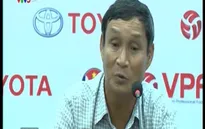 HLV Mai Đức Chung vui mừng với chức vô địch V.League đầu tiên