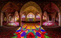 Chiêm ngưỡng vẻ đẹp kỳ ảo của nhà thờ Hồi giáo tại Iran