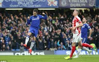 Chelsea 2-1 Stoke: Áp lực "ngàn cân" cho Man City