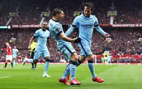 Aguero có bàn thắng thứ 8 trong derby Manchester