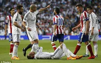 Chấm điểm derby Madrid: "Đậu thần" Chicharito, "Đồ tể" Arda Turan